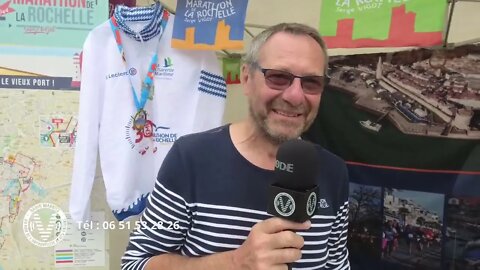 Dominique du stand du marathon de la Rochelle [en direct 🔴] du marathon de Biarritz 2022 - 04 06