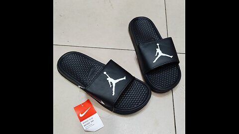 NIKE JORDAN SLIPPERS - JORDAN SLIDES - NIKE SLIDES #jordan #nike #slides #jordanslides