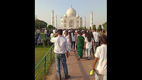 Enjoy Agra ka taj mahal