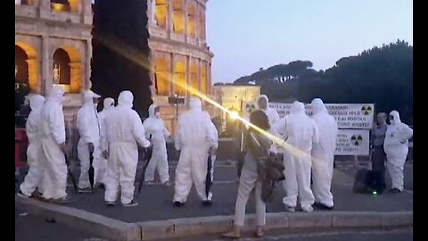 ALLARME GUERRA NUCLEARE!Esercitazione RADIOATTIVA davanti al Colosseo