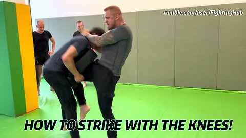 HOW TO STRIKE WITH THE KNEES l HOW TO AVOID KNEES