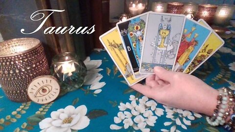 Taurus August 2022 ❤️ THE WAIT IS OVER! Signs Are All Around You Taurus!! Mid Month Tarot Reading