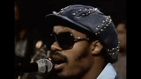 Stevie Wonder: Higher Ground 01/23/74 on German TV “Musikladen” (My "Stereo Studio Sound" Re-Edit)