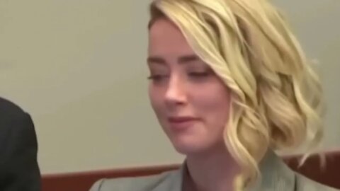 Amber Heard NEVER smirked in court 😏 All the times she WAS smirking #shorts #amberheard #amberturd