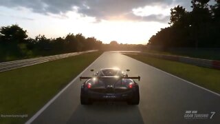 Gran turismo 7 ps5 está muito realista ?