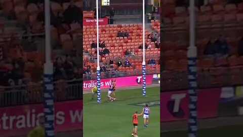 Toby Greene Kicks 7 Against The Western Bulldogs