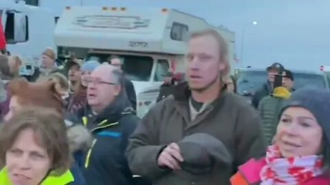 FREEDOM CONVOY CANADA Day 18 of the Coutts border blockade SO POWERFUL, police and protesters hug!