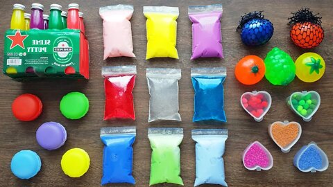 Making Slime with Bags and Water Squishes