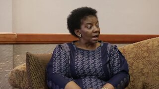 SOUTH AFRICA - Cape Town - Interview with the Minister of Human Settlements, Nomaindia Mfeketo (Video) (L4B)