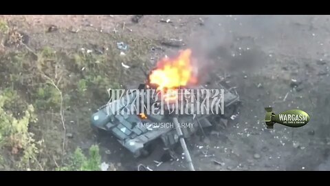 Two Ukrainian tanks & MRAP burn near Kamensky