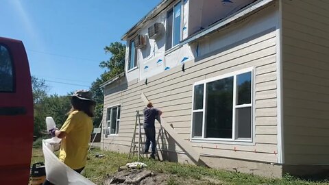 Installing LP SmartSide at Chicken Coop Remodel! South Wall. DIY