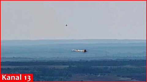 Ukrainian army destroyed the attacking Russian Su-25 fighter - The moment of downing of plane