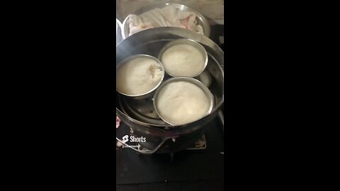 Mini idli cooker for 650 rs