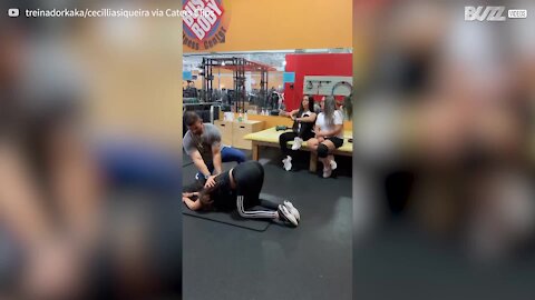 Personal trainer's client farts while stretching