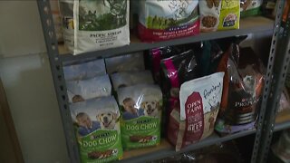 Local pet food pantry sees huge increase in need during COVID-19 pandemic