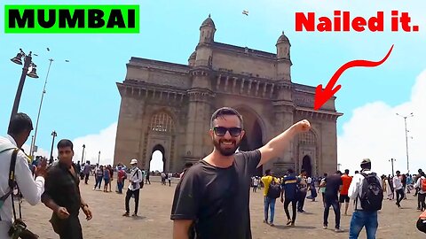 Only foreigners at the Gateway to India 🇮🇳