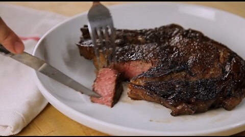 How to PERFECTLY Cook Your Steak (Cooking 101)