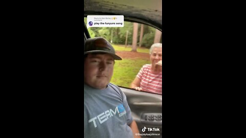 Payton Johnson from Team G2 took Grandma to the salon!