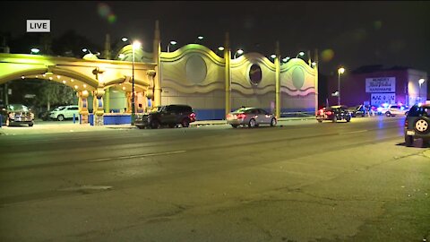 6 shot outside of Detroit strip club