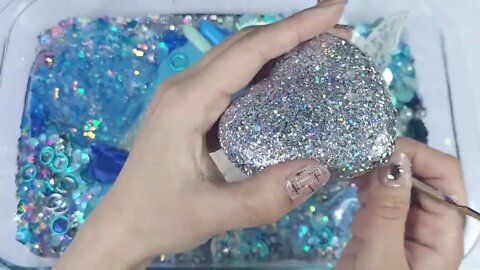 Mixing Slime with BLUE and SILVER Makeup, Eyeshadow and glitters