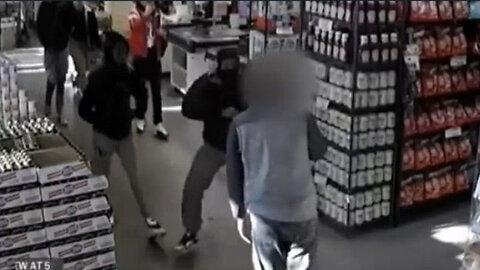 53 yr Old Man Gets Brutal Beating in New York Super Market