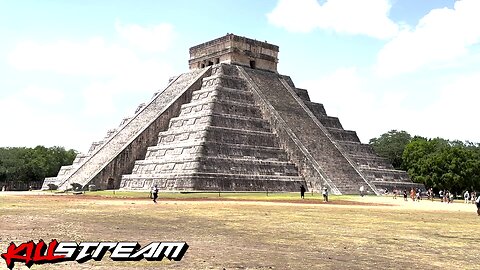 WORLD WONDER: Ralph Tours the Famous CHICHEN ITZA