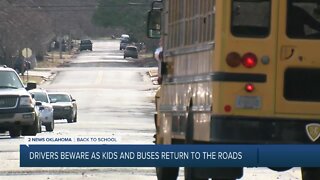 Tips to keep kids safe while riding the bus to school