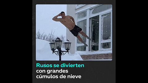 ¿Qué hacen los rusos si las salidas de sus casas y coches están cubiertos de nieve?