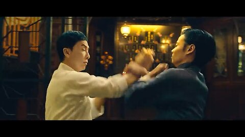 Ip Man defeats Chun with a one-inch punch in the film IP MAN 3 (2015)