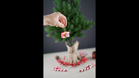 3D Printed Camera Tree Decor