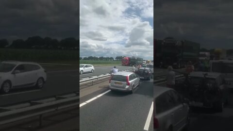 Dutch farmers and truckers' convoy on the A28 highway: "The protests will continue