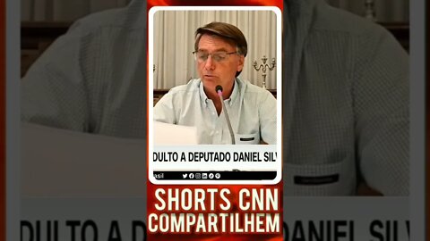 Bolsonaro decreta perdão da pena a Daniel Silveira; veja íntegra | CNN 360º