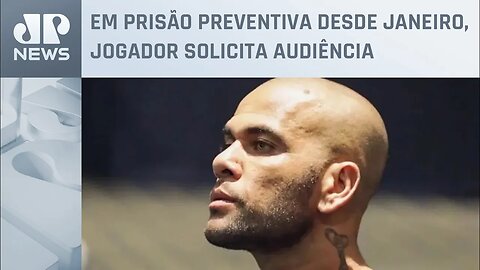 Daniel Alves volta ao tribunal espanhol para novo depoimento