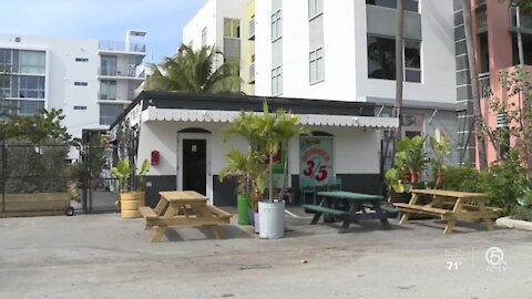 Delray Beach bar reopens for first time since March