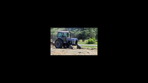 White 2-105 Raking hay