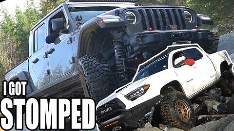 Toyota Tacoma EMBARRASSED by Jeep Gladiator on 40s!