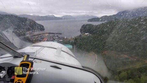 Sit in this pilot's seat for a rainy water landing