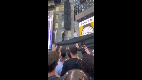 Shocking Moment as Performer Jumps into Sparse Crowd Despite Screams of “NO!”