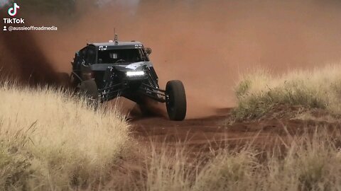 Aaron James in Finke Desert prologue