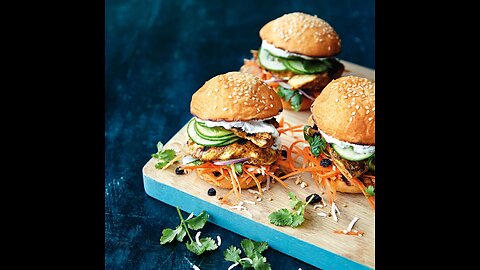 This_CHICKEN_TIKKA_MASALA_FRIED_CHICKEN_SANDWICH_blew_us_away!_🍗🔥🤤