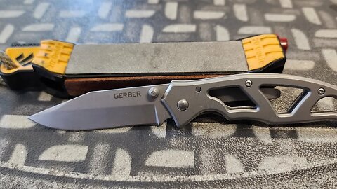 Sharpening Gerber Paraframe with Edc Worksharp Guided Field Sharpener