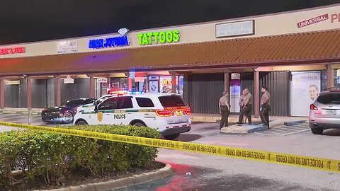 Un hombre resulta herido en tiroteo afuera de una tienda de tatuajes en el suroeste de Miami-Dade