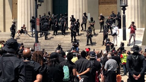 Opposing Armed Groups Turn Out At Breonna Taylor Protest In Louisville