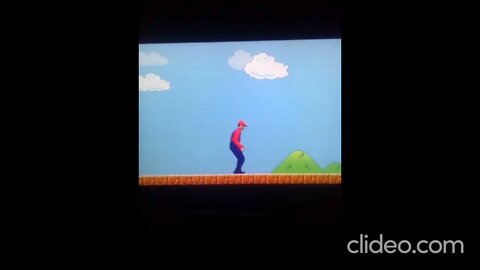 jogando super mario bros e brush roller