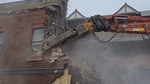 Demolition of the Galleries shopping centre in Wigan 2023 (part 5)