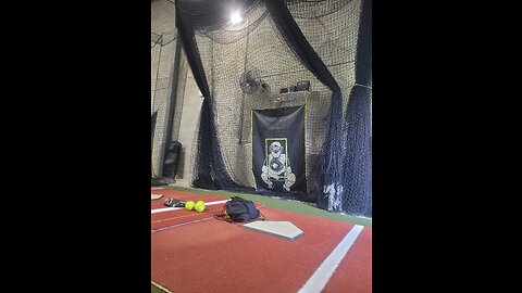 Learning the fastpitch grip.🥎