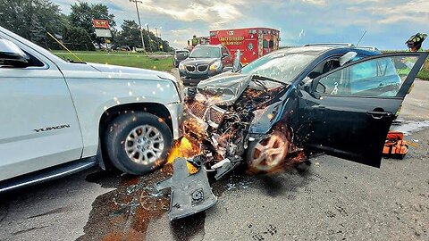 Close Call on the Road: **Shocking Dashcam Capture!**