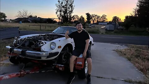 Taking a closer look at the 280z found in a field for 30 years!