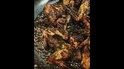 BBQ jerk wings | @blackpeopleeats on IG 🐔🍻 #shorts #jerkwings #jerkchicken