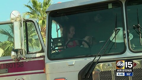 Garbage truck-loving Phoenix girl gets special treat